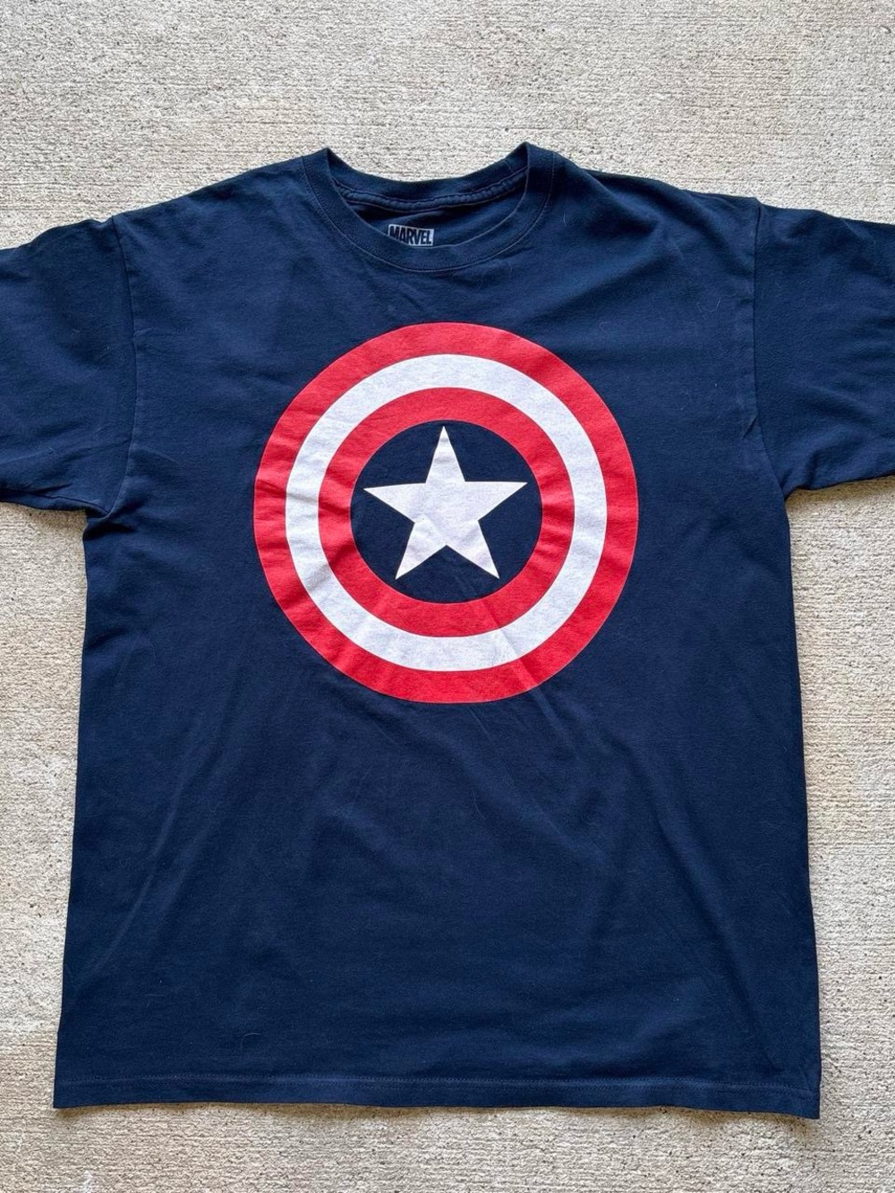 Marvel Captain America Classic Shield Navy Blue T-Shirt Graphic T-Shirt Tag L